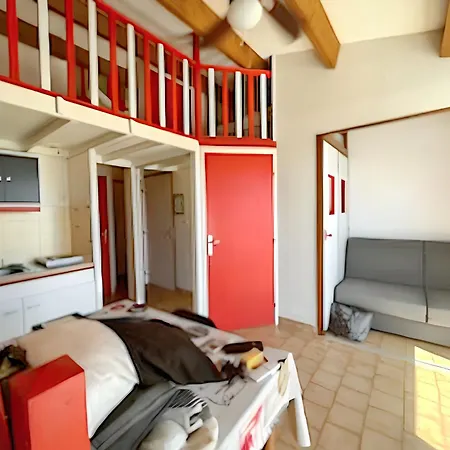 Vue 35 M² Piscine Partagee